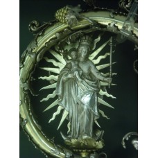 Mary and Jesus, Mother and child with sun rays at the back